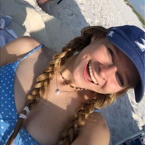 Meet your Posher, Erica